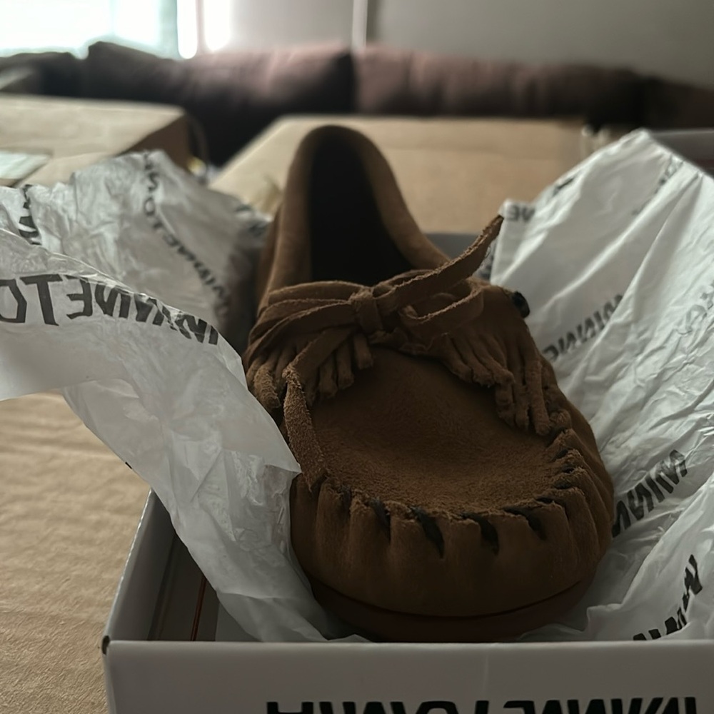 Brand new Minnetonka moccasins size 3 kids